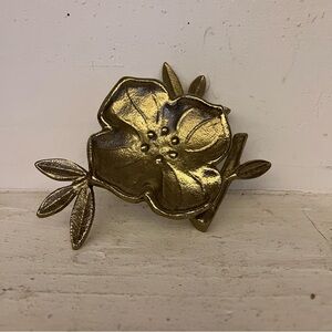 Opalhouse. Gold Flower Jewelry Dish.